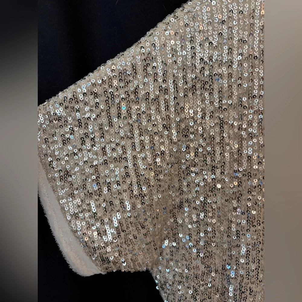 Entre Cream Sequined Short Sleeve Top Women’s Medium Style #T12850 Evening Party - Picture 5 of 8